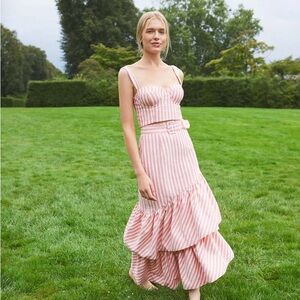 Cara Cara Ivory and Pink seersucker skirt with belt and ruffled hem ✨